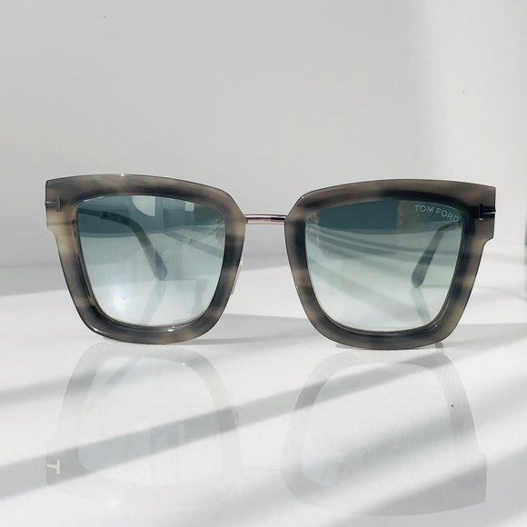 New Tom Ford Lara-02 Grey Square Sunglasses - Picture 4 of 16